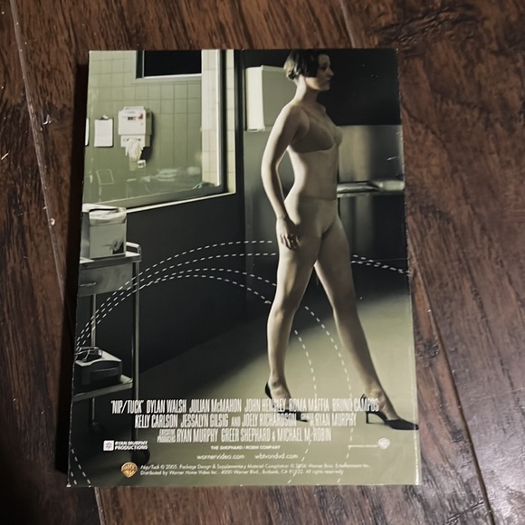 Nip/Tuck The Complete Third Season - Picture 8 of 8